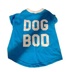 Pre-Owned Top Paw Blue “Dog Bod” Graphic Dog T-Shirt Size Medium.